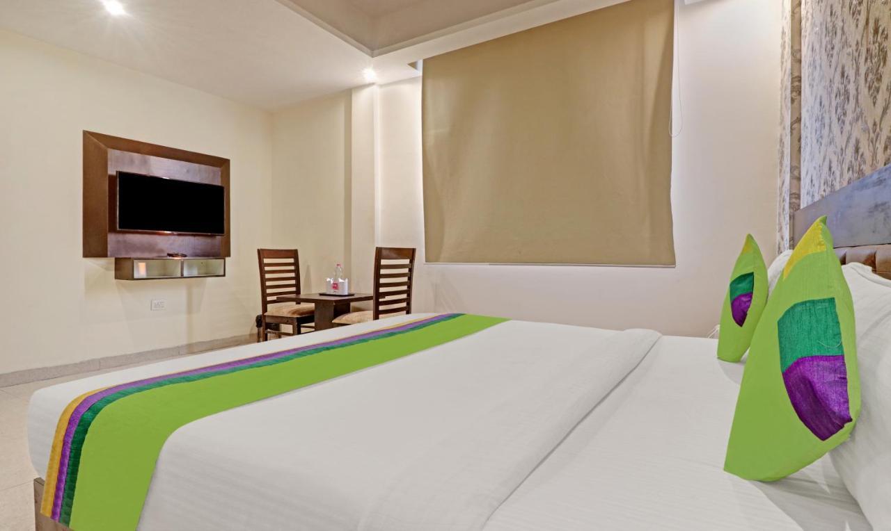 Treebo Trend Paragon Suites Mahipalpur New Delhi Exteriör bild
