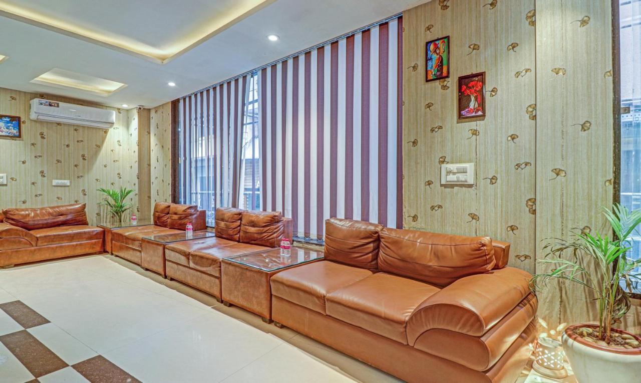 Treebo Trend Paragon Suites Mahipalpur New Delhi Exteriör bild